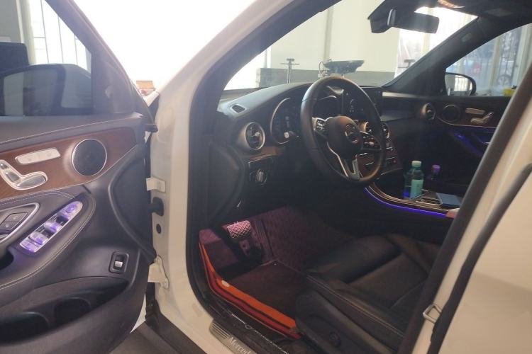 Used Mercedes-Benz GLC 2020 Facelift GLC 260 L 4MATIC Luxury Edition Driver Seat