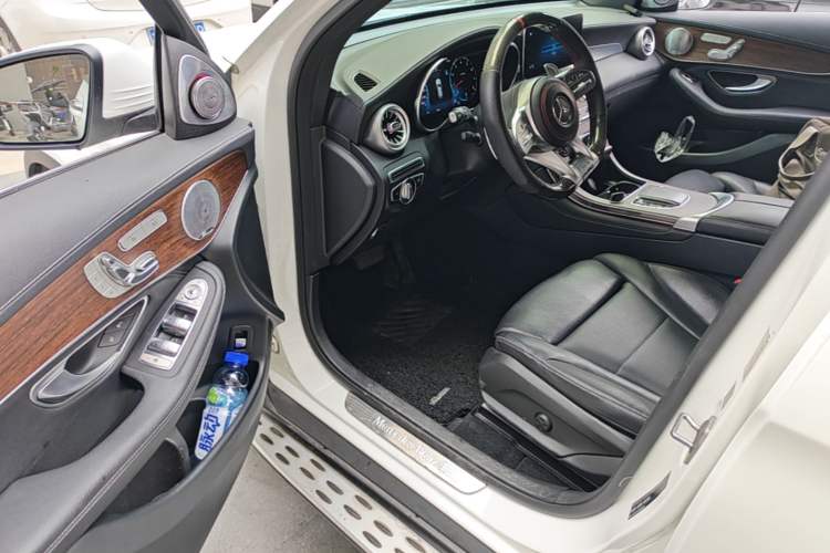 Used Mercedes-Benz GLC 2020 GLC 300 L 4MATIC Luxury Model Driver Seat