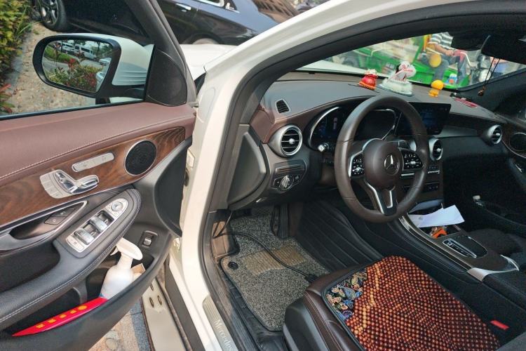 Used Mercedes-Benz GLC 2020 Facelift GLC 300 L 4MATIC Dynamic Edition Driver Seat
