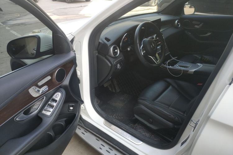 Used Mercedes-Benz GLC 2020 Facelift GLC 260 L 4MATIC Luxury Edition Driver Seat