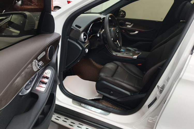 Used Mercedes-Benz GLC 2020 Facelift GLC 300 L 4MATIC Dynamic Edition Driver Seat