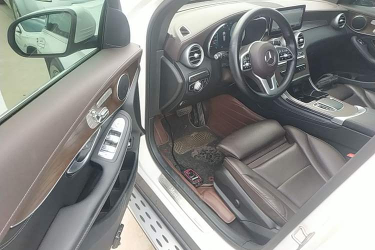 Used Mercedes-Benz GLC 2020 Facelift GLC 300 L 4MATIC Dynamic Edition Driver Seat