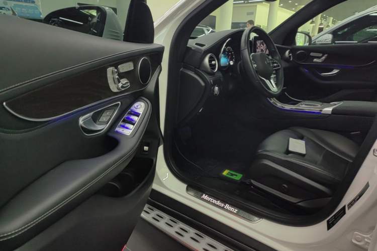 Used Mercedes-Benz GLC 2020 GLC 300 L 4MATIC Dynamic Edition Driver Seat