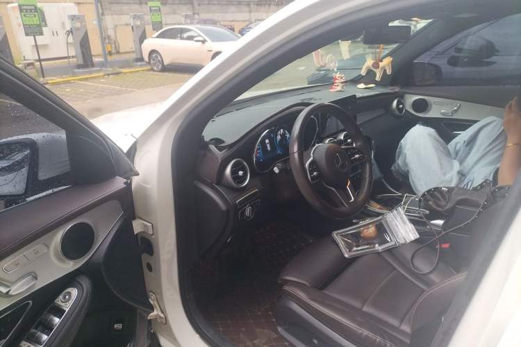 Used Mercedes-Benz GLC 2020 Facelifted GLC 260 L 4MATIC Dynamic Edition Driver Seat