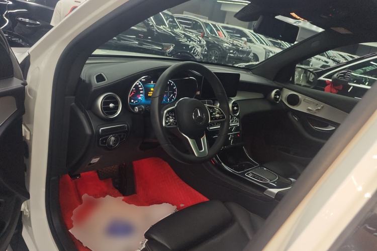 Used Mercedes-Benz GLC 2020 Facelifted GLC 260 L 4MATIC Dynamic Edition Driver Seat