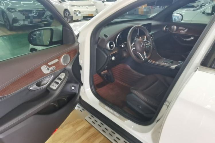 Used Mercedes-Benz GLC 2020 Facelifted GLC 300 L 4MATIC Luxury Edition Driver Seat