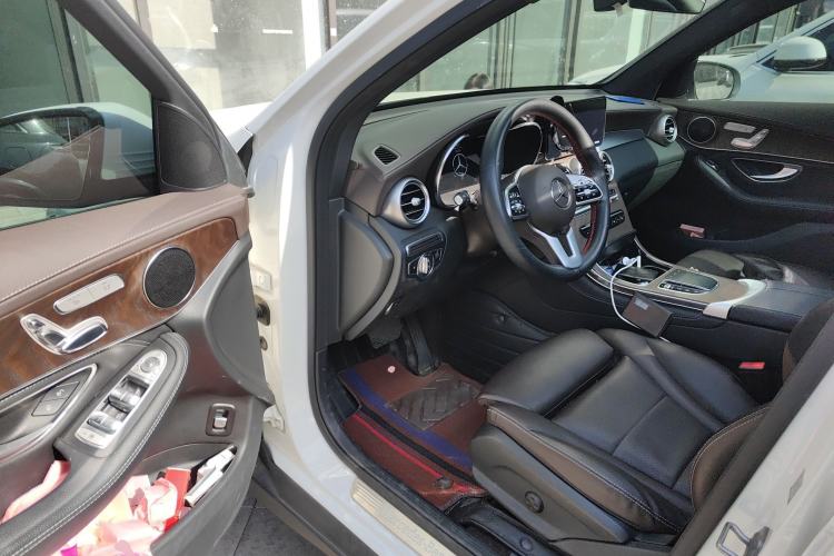 Used Mercedes-Benz GLC 2020 Facelift GLC 260 L 4MATIC Luxury Edition Driver Seat