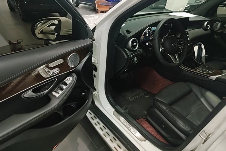 Used Mercedes-Benz GLC 2020 Facelift GLC 300 L 4MATIC Dynamic Edition Driver Seat