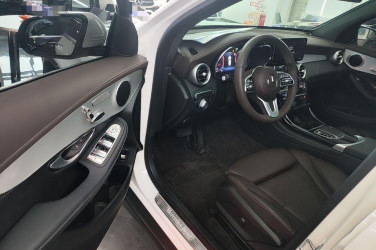Used Mercedes-Benz GLC 2020 Facelifted GLC 260 L 4MATIC Dynamic Edition Driver Seat