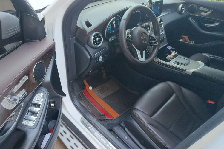 Used Mercedes-Benz GLC 2020 Facelift GLC 300 L 4MATIC Dynamic Edition Driver Seat