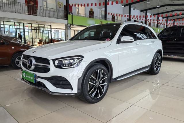 Ojetý Mercedes-Benz GLC 2020 Facelift GLC 260 L 4MATIC Luxury Edition