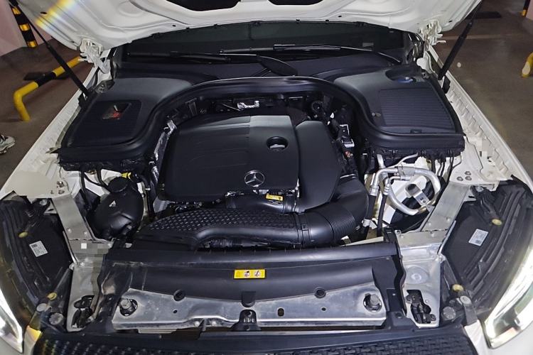 Used Mercedes-Benz GLC 2020 Facelift GLC 260 L 4MATIC Luxury Edition Engine Bay