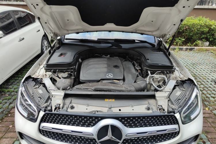 Used Mercedes-Benz GLC 2020 GLC 300 L 4MATIC Dynamic Edition Engine Bay