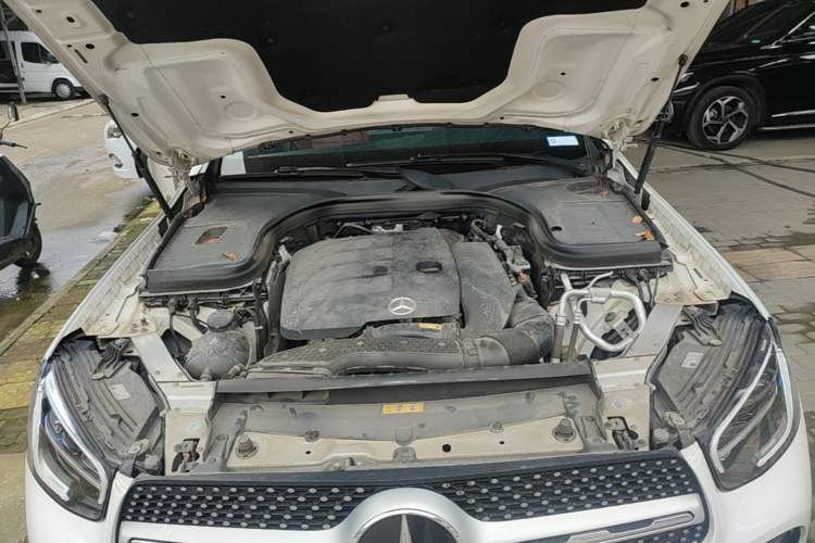 Used Mercedes-Benz GLC 2020 Facelift GLC 260 L 4MATIC Luxury Edition Engine Bay