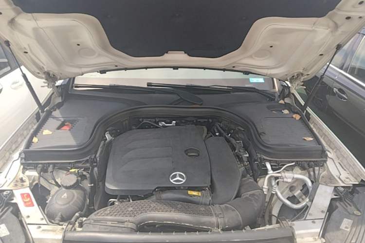 Used Mercedes-Benz GLC 2020 Facelift GLC 260 L 4MATIC Luxury Edition Engine Bay