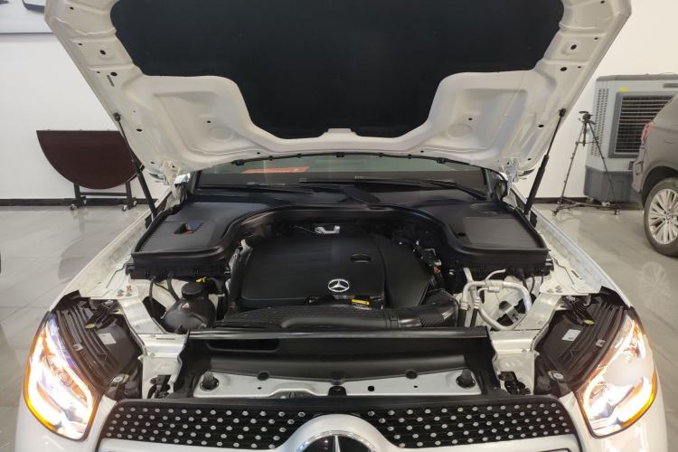 Used Mercedes-Benz GLC 2020 GLC 260 L 4MATIC Luxury Model Engine Bay