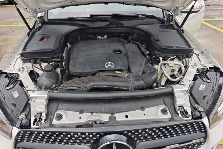 Used Mercedes-Benz GLC 2020 GLC 300 L 4MATIC Luxury Model Engine Bay
