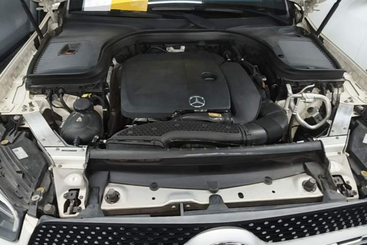 Used Mercedes-Benz GLC 2020 GLC 260 L 4MATIC Luxury Model Engine Bay