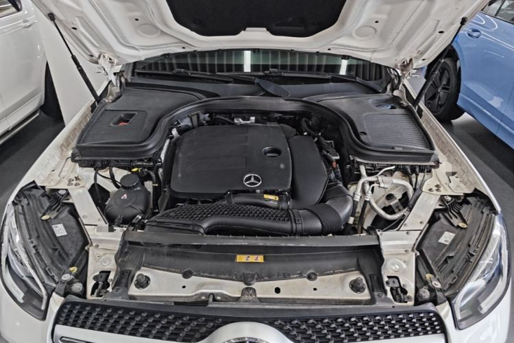 Used Mercedes-Benz GLC 2020 Facelift GLC 260 L 4MATIC Luxury Edition Engine Bay