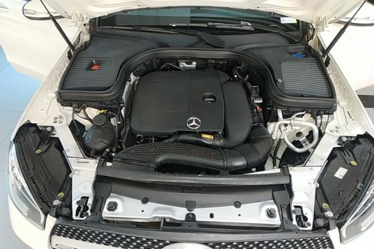 Used Mercedes-Benz GLC 2020 GLC 300 L 4MATIC Dynamic Edition Engine Bay
