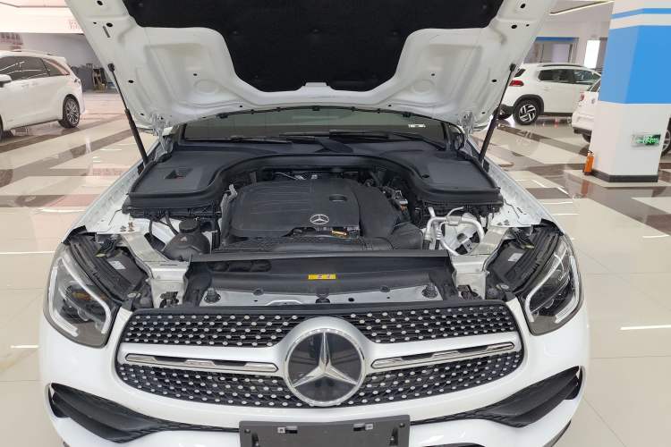Used Mercedes-Benz GLC 2020 Facelift GLC 260 L 4MATIC Luxury Edition Engine Bay