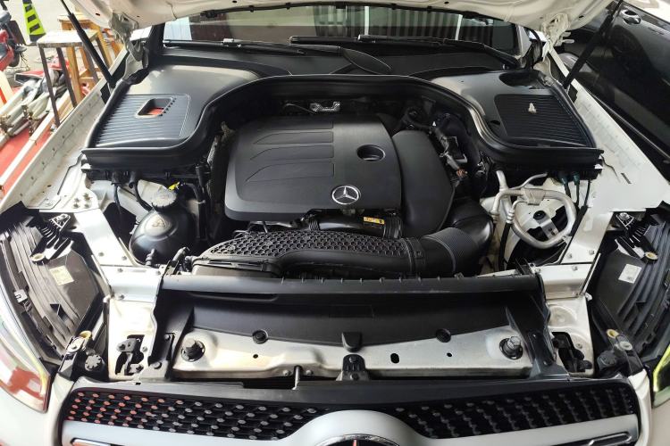 Used Mercedes-Benz GLC 2020 GLC 300 L 4MATIC Dynamic Edition Engine Bay