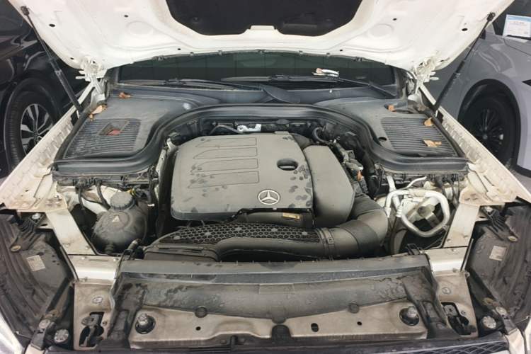 Used Mercedes-Benz GLC 2020 GLC 260 L 4MATIC Dynamic Model Engine Bay