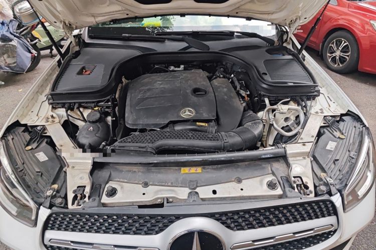 Used Mercedes-Benz GLC 2020 GLC 300 L 4MATIC Dynamic Edition Engine Bay