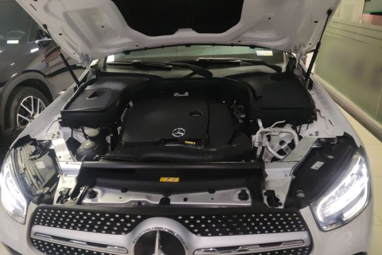 Used Mercedes-Benz GLC 2020 GLC 300 L 4MATIC Dynamic Edition Engine Bay