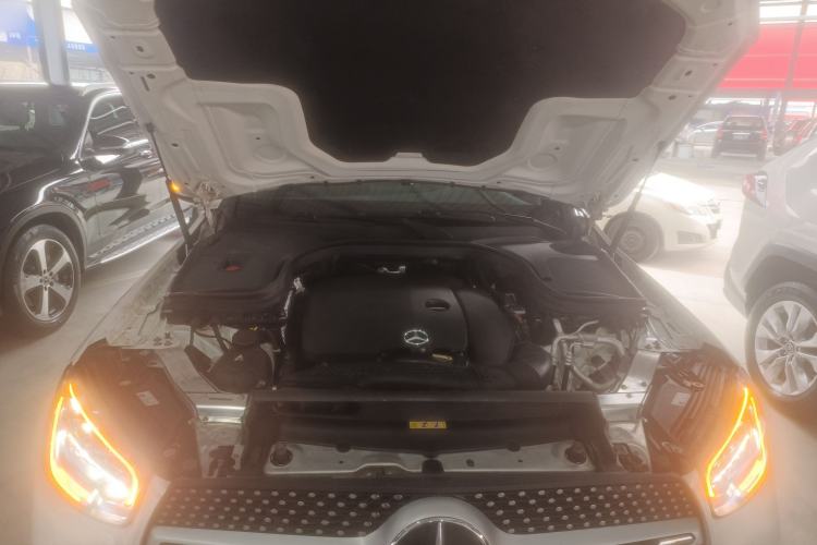Used Mercedes-Benz GLC 2020 GLC 300 L 4MATIC Dynamic Edition Engine Bay