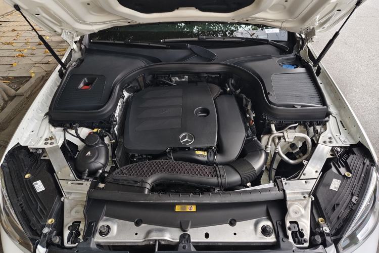Used Mercedes-Benz GLC 2020 GLC 300 L 4MATIC Dynamic Edition Engine Bay
