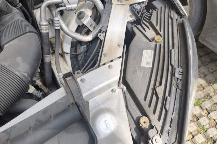 Used Mercedes-Benz GLC 2020 Facelift GLC 300 L 4MATIC Dynamic Edition Engine Bay Left
