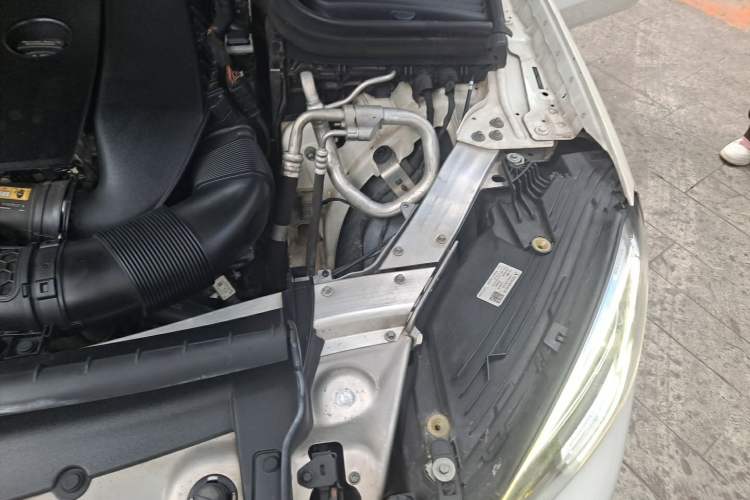 Used Mercedes-Benz GLC 2020 GLC 300 L 4MATIC Dynamic Edition Engine Bay Left