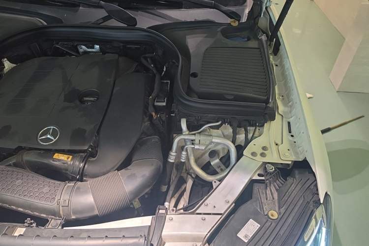 Used Mercedes-Benz GLC 2020 GLC 260 L 4MATIC Luxury Model Engine Bay Left