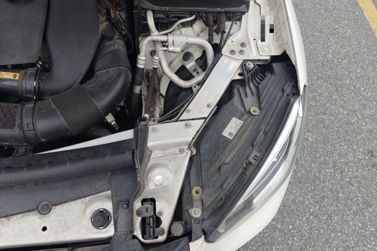 Used Mercedes-Benz GLC 2020 Facelift GLC 300 L 4MATIC Dynamic Edition Engine Bay Left