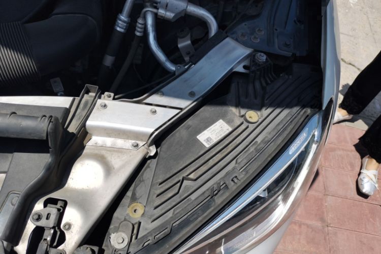 Used Mercedes-Benz GLC 2020 Facelift GLC 300 L 4MATIC Dynamic Edition Engine Bay Left