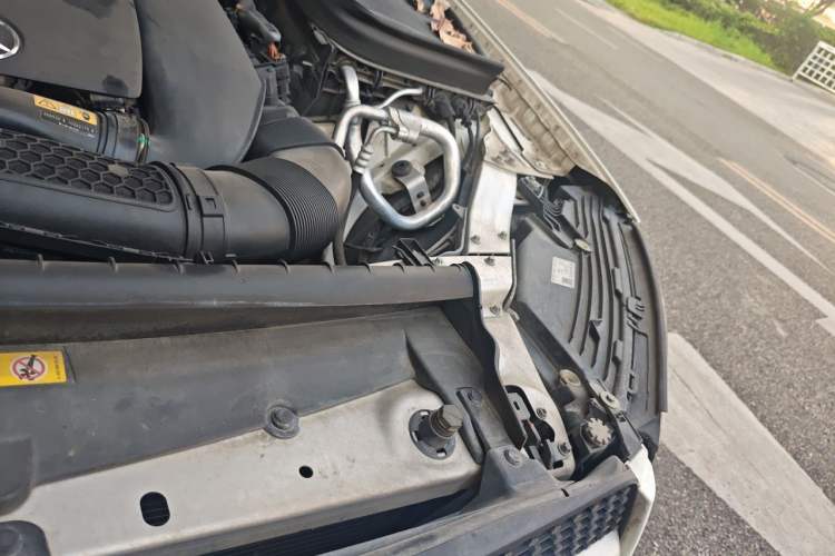 Used Mercedes-Benz GLC 2020 GLC 260 L 4MATIC Luxury Model Engine Bay Left