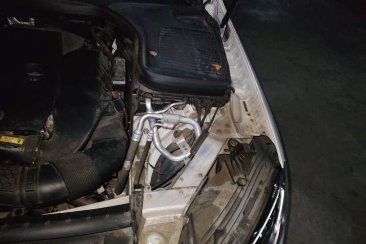 Used Mercedes-Benz GLC 2020 Facelifted GLC 260 L 4MATIC Dynamic Edition Engine Bay Left