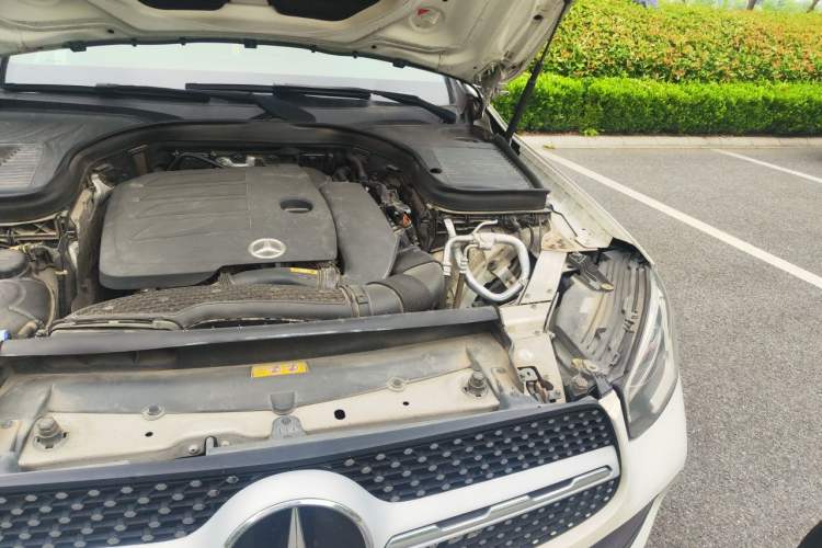Used Mercedes-Benz GLC 2020 GLC 260 L 4MATIC Luxury Model Engine Bay Left