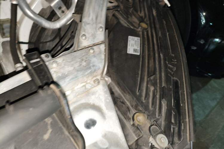 Used Mercedes-Benz GLC 2020 Facelift GLC 260 L 4MATIC Luxury Edition Engine Bay Left