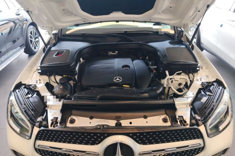 Used Mercedes-Benz GLC 2020 GLC 300 L 4MATIC Dynamic Edition Engine Bay