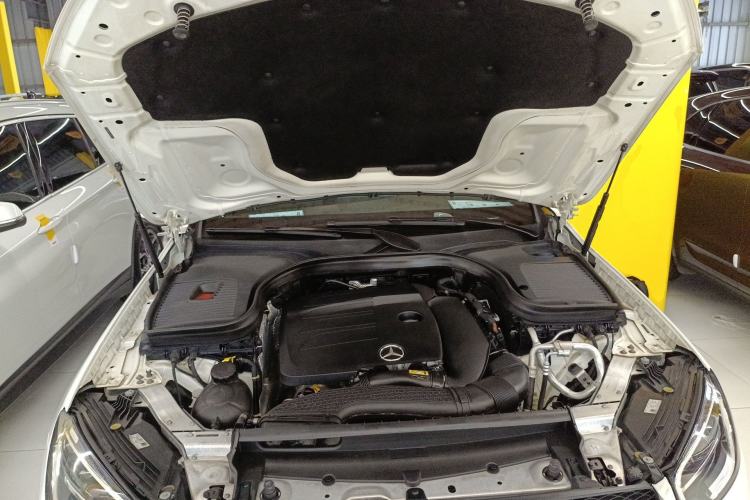 Used Mercedes-Benz GLC 2020 GLC 260 L 4MATIC Dynamic Model Engine Bay