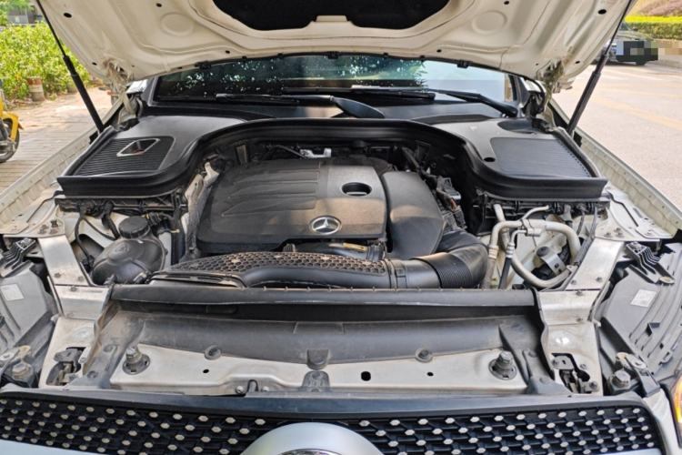 Used Mercedes-Benz GLC 2020 GLC 300 L 4MATIC Dynamic Edition Engine Bay