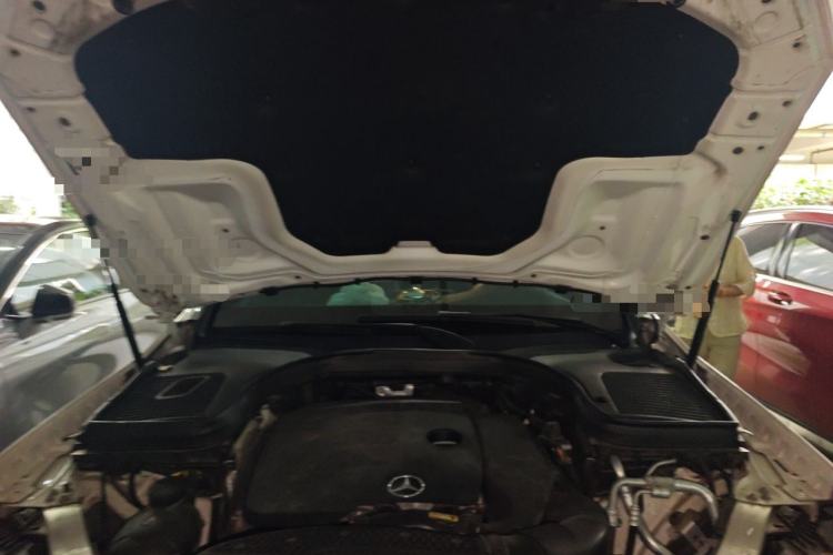 Used Mercedes-Benz GLC 2020 GLC 300 L 4MATIC Dynamic Edition Engine Bay