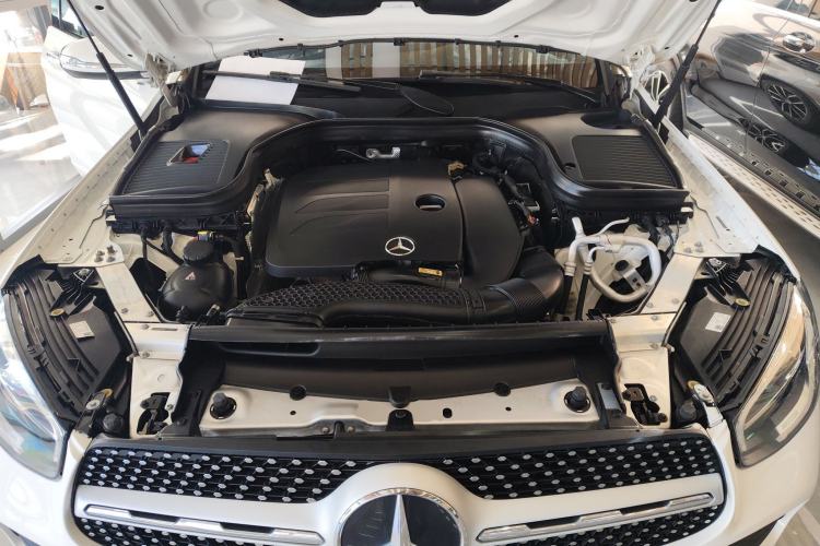 Used Mercedes-Benz GLC 2020 GLC 300 L 4MATIC Dynamic Edition Engine Bay