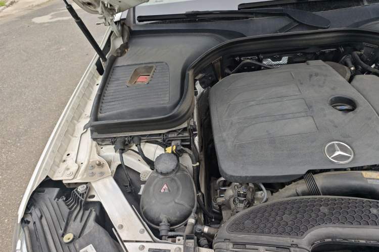 Used Mercedes-Benz GLC 2020 GLC 260 L 4MATIC Luxury Model Engine Bay Right