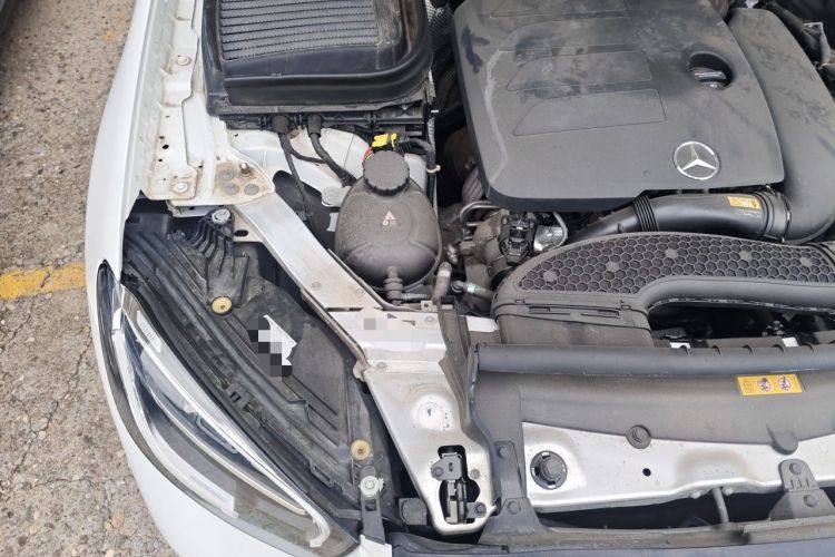 Used Mercedes-Benz GLC 2020 Facelift GLC 260 L 4MATIC Luxury Edition Engine Bay Right
