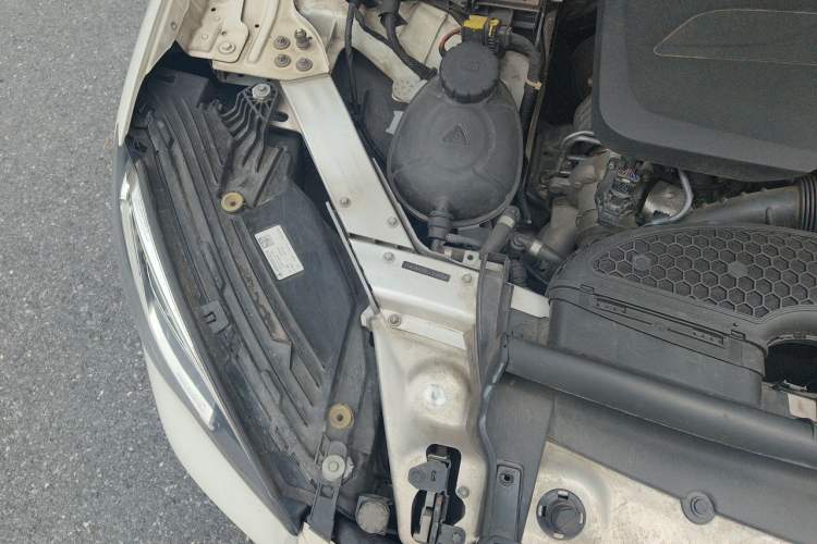 Used Mercedes-Benz GLC 2020 Facelift GLC 300 L 4MATIC Dynamic Edition Engine Bay Right