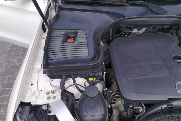 Used Mercedes-Benz GLC 2020 Facelift GLC 300 L 4MATIC Dynamic Edition Engine Bay Right