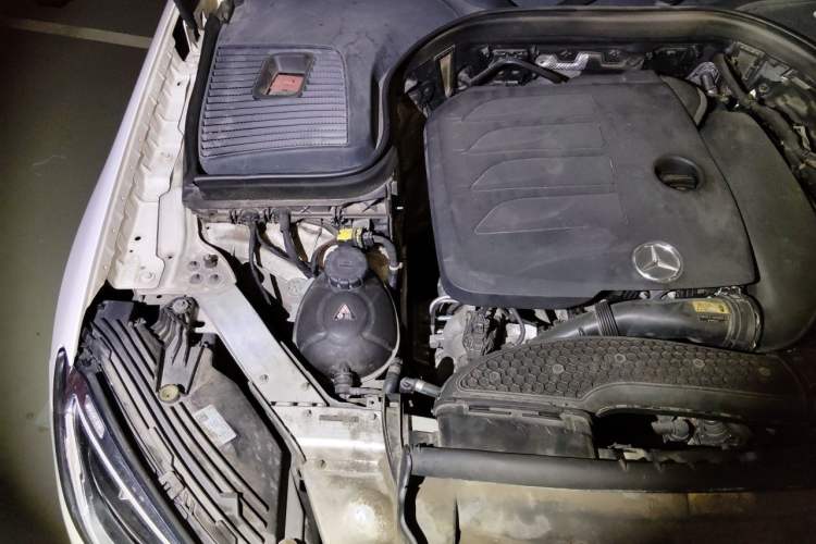 Used Mercedes-Benz GLC 2020 GLC 260 L 4MATIC Dynamic Model Engine Bay Right